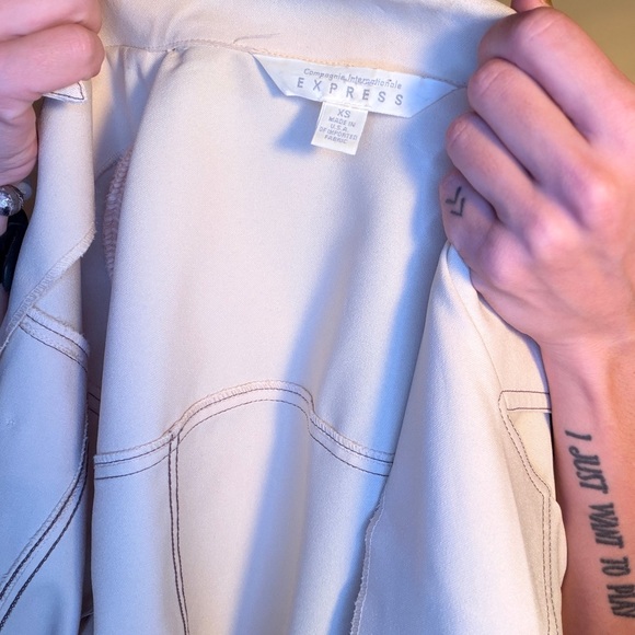 Express Vintage Cream Women's Blazer - Picture 6 of 6